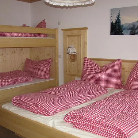 샬레 Hutte Thaler 푸겐