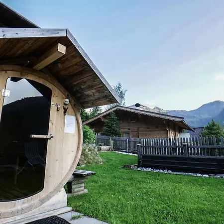 Alpstuga Hutte Thaler *