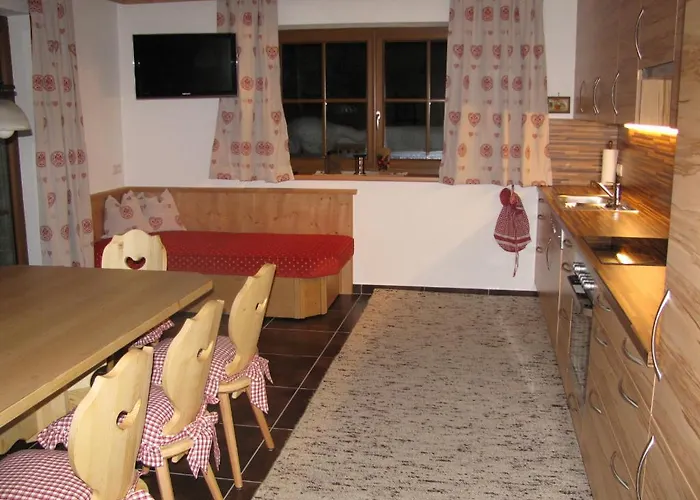 Hutte Thaler Шале *