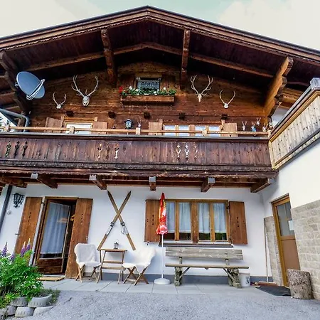 Alpesi faház Hutte Thaler *