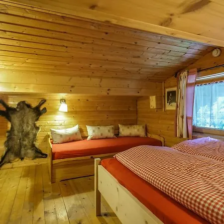 Hutte Thaler * フューゲン